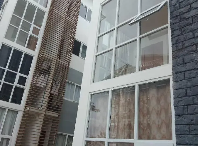 Ej'S Place