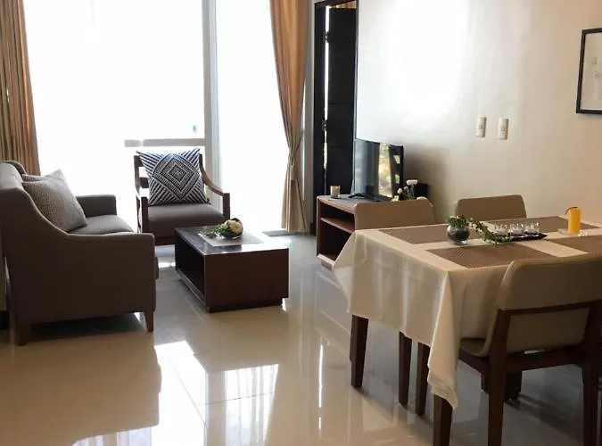 Cebu Cozy Ocean View 1Br,17Th,Pool,Wifi,Mactan