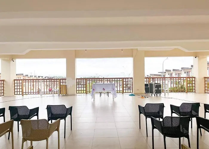 Townhouse With Game Area And Access To Swimming Pool