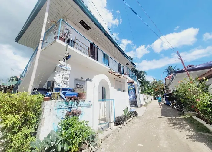 Gaja Go Dive & Inn