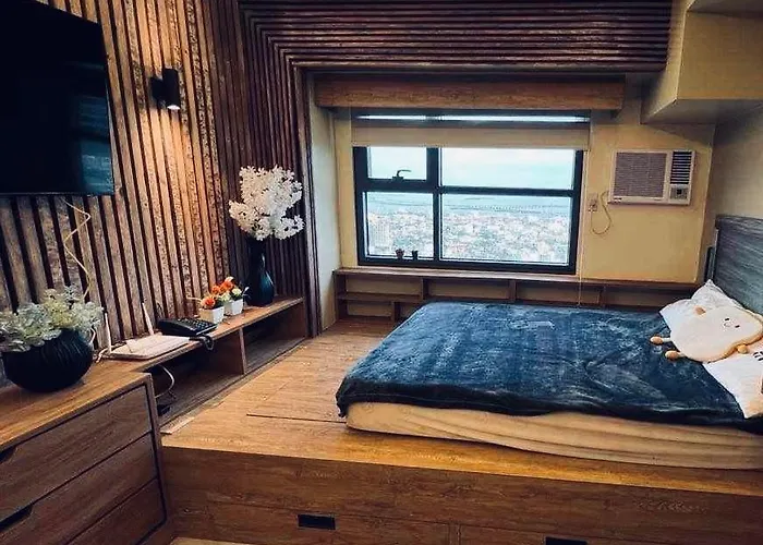 The Stark Lounge