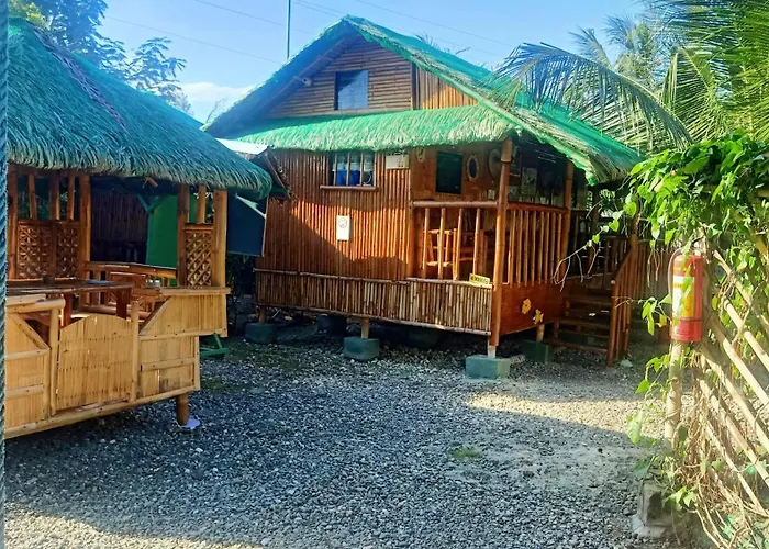 Moalboal Bamboo Guest House