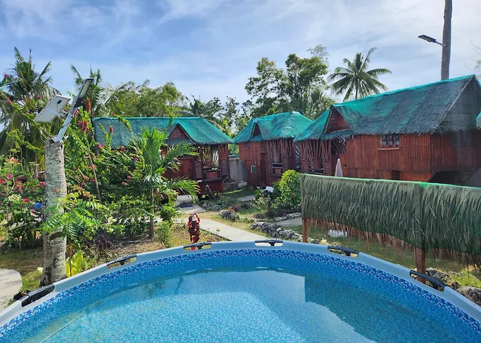 Nirvana Bamboo Houses & Dive Centre
