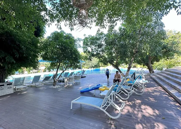 7N-D Cozy Resort Tambuli Seaside Living