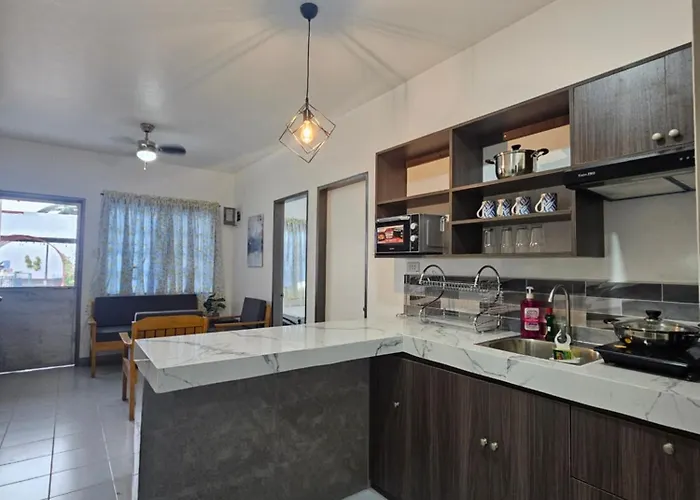 Casas Bugambilias Door 1
