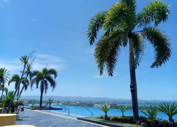 Mactan Newtown Deluxe 8 Boulevard