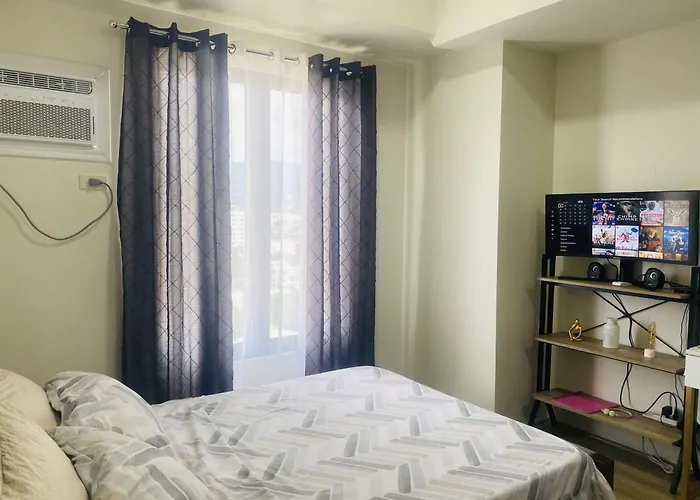Fully Furnished Studio Unit At The Median With Fast Internet Connection And Netflix