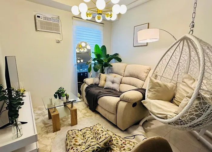 3Br Stylish Condo Serenity Awaits