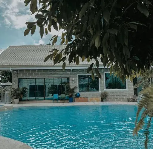 Casa Vista By Hooga Home Bungalow Guest House