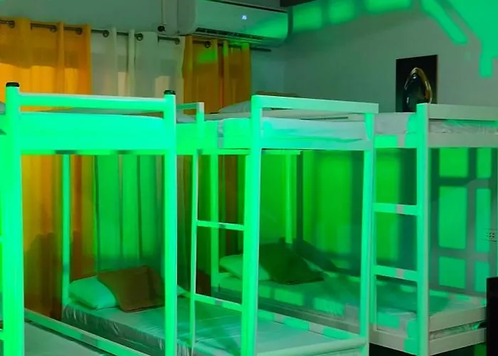 Pacifico'S Hostel