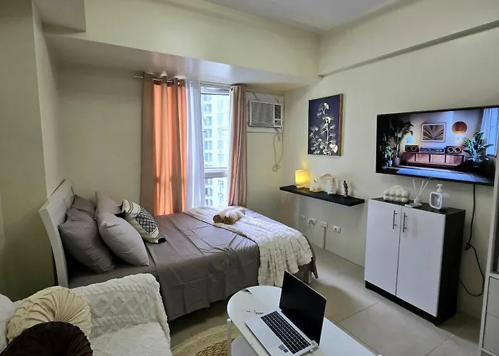 Pool View Studio With Wifi & Netflix , Avida Riala