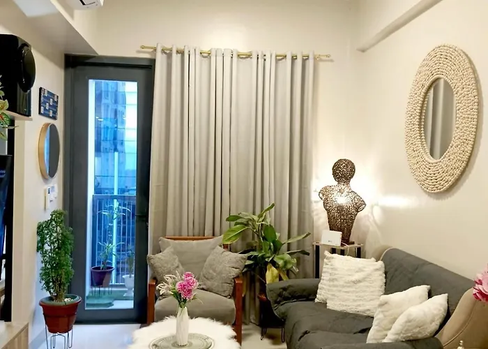 Modern And Cozy One Manchester Place In Mactan Newtown