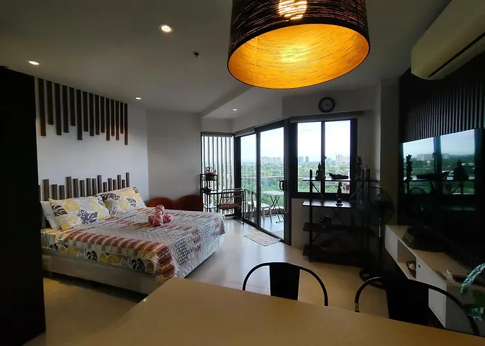 Brenttstaycation At Tambuli Living Tower C And D, 10D Unit