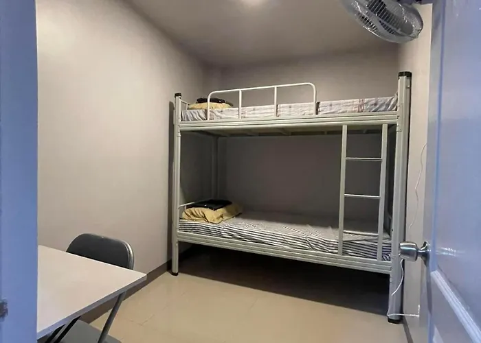 K And R Apartment Affordable Aircon Room With Wifi