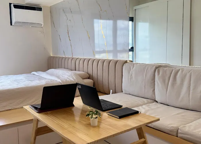 Bears Nook - Jtower Residences