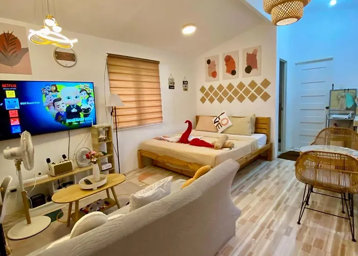 Olango Island - S&E-2 Tiny Guest House Fully Furnished With Hot Shower, Washer, Wi-Fi, Netflix & King-Size Bed
