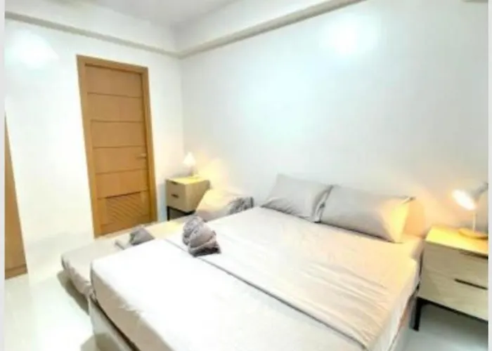 J & W Apt