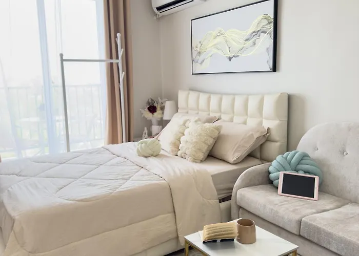 The Cozy Clouds Staycation