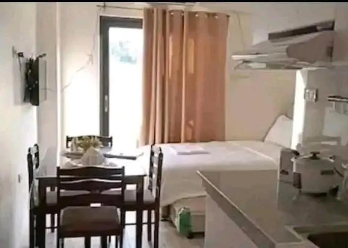 Thyme Residences Condominium, Unit 208