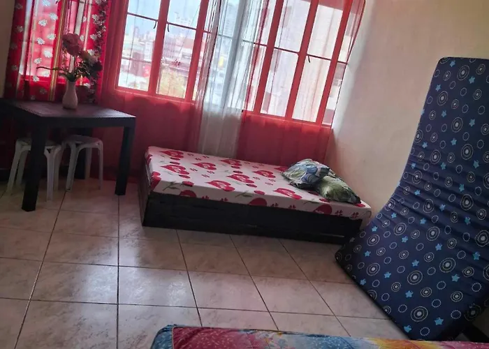 Room For Rent
