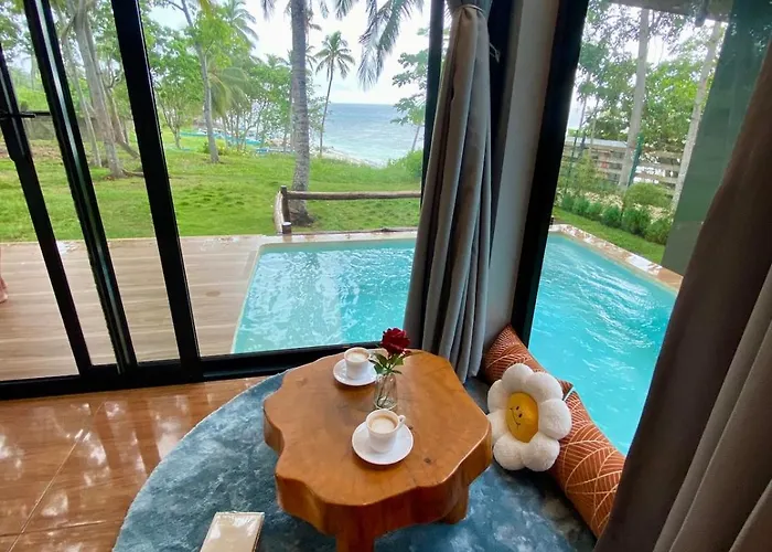 Jako Doma Beachfront Cabana