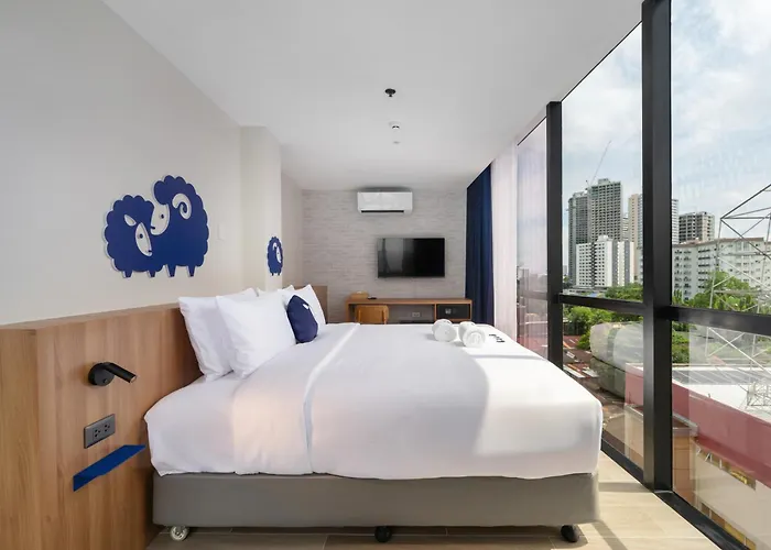 Kokotel Cebu Adira