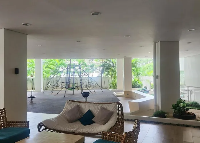 Solinea Luxe Pool Stay City Nest