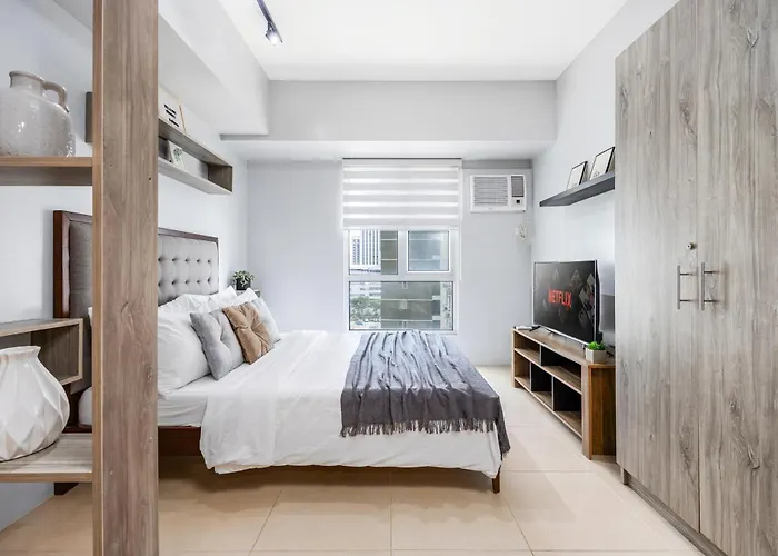 Furnished Studio In Avida Towers Riala, Cebu It Park With Fast Wifi, Netflix, Pool And More