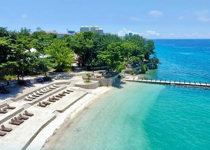 Beach Condo At The Mactan Newtown For 6 Guests