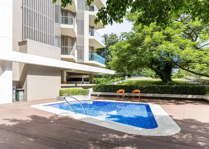Chic Cozy Studio At Tambuli Residences Ocean View By Dominik Studio With Pool Access & Balcony In Mactan