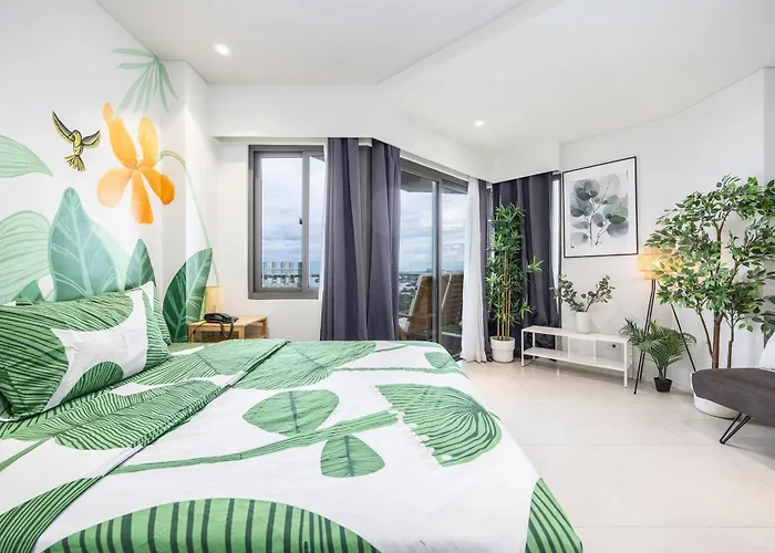 Jungle Studio At Tambuli Ocean View By Dominik Studio With Pool & Balcony In Mactan