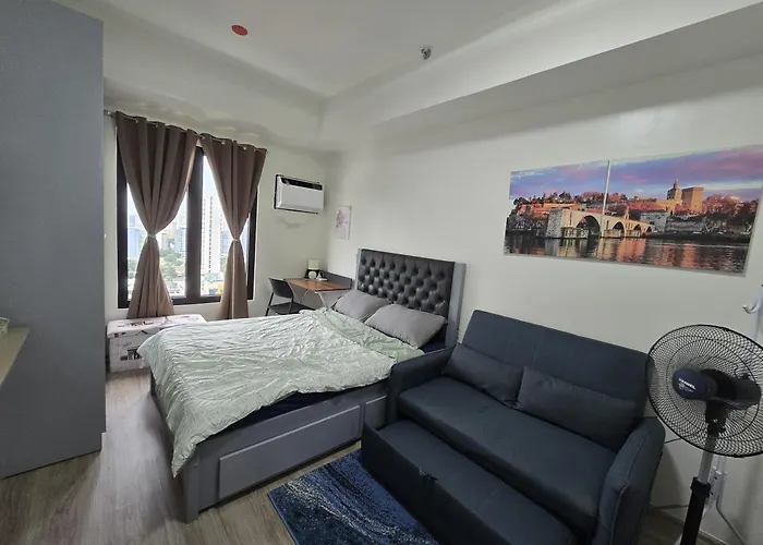 Athena'S Space At The Median Condominium
