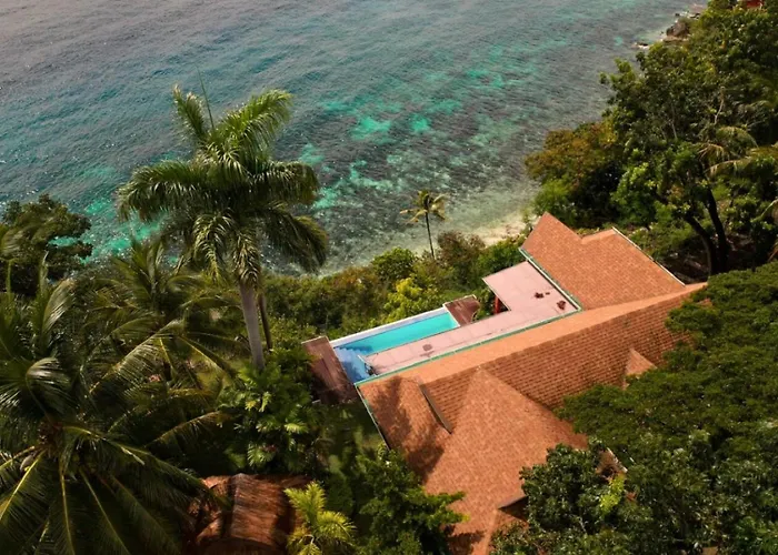 Casa Acantilado Oslob - 3Br