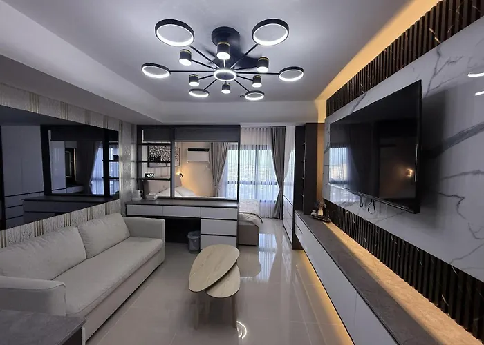 Murji Suites In 34Th Floor At Jtower Residences