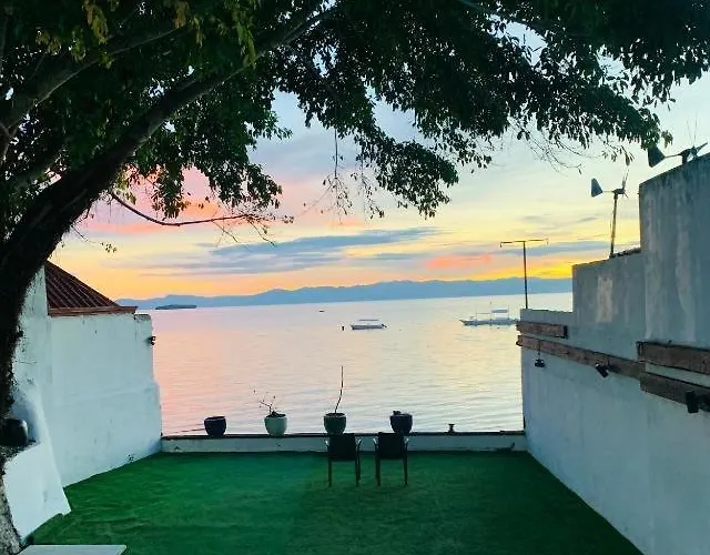 Oceanfront Hideaway Moalboal