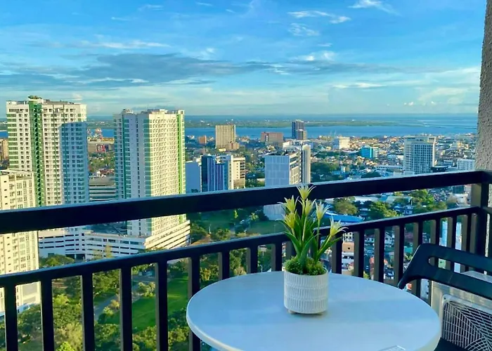 Balcony Studio 28 In Ayala Cebu Business Park With Fast Wifi