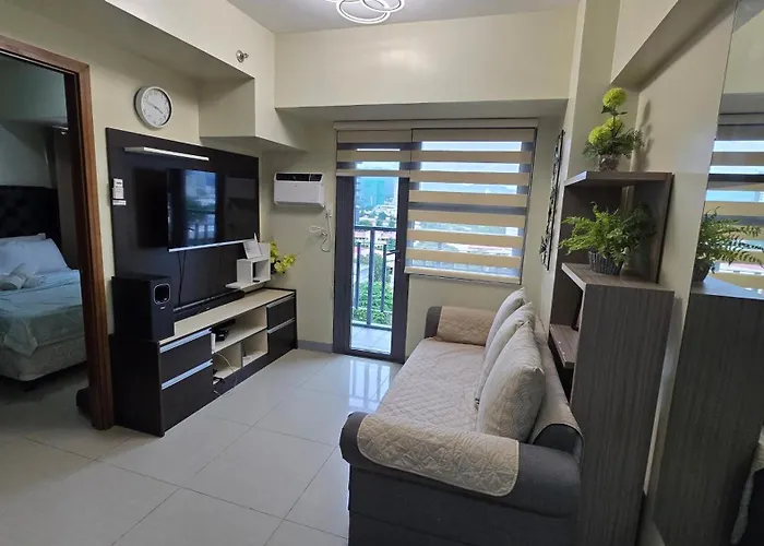 1 Bedroom With Balcony With Netflix At Horizons 101 Cebu City