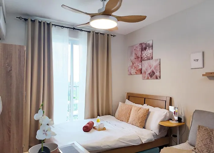 Cityview Near Airport With Pool&Balcony
