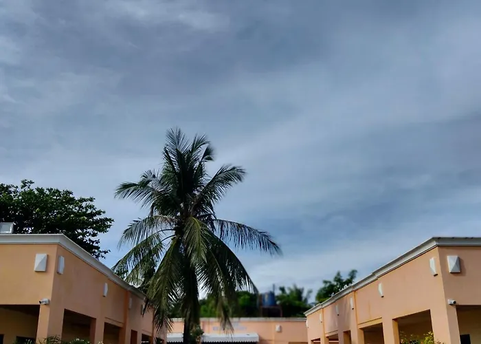 Crisols Beach Resort Malapascua Island