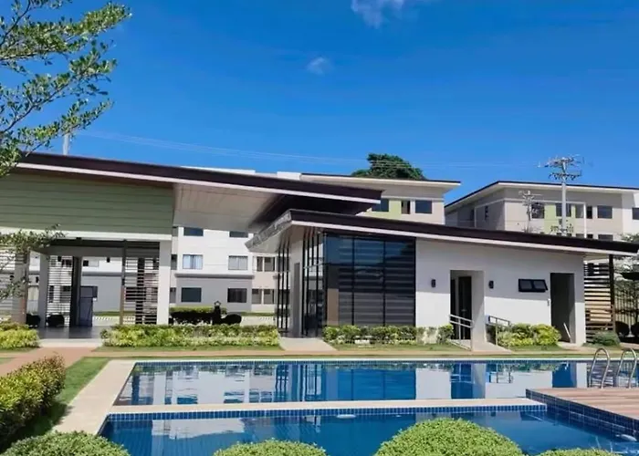 Serene Urban Homestay - Condo Near Mactan Airport