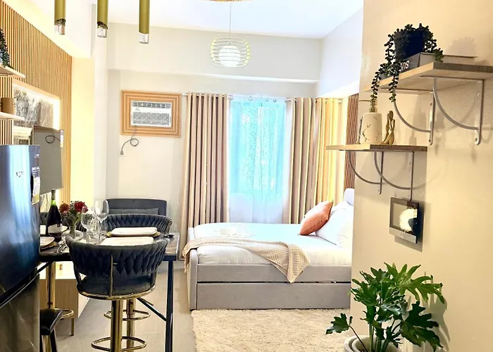 Modern Stylish & Cozy Unit