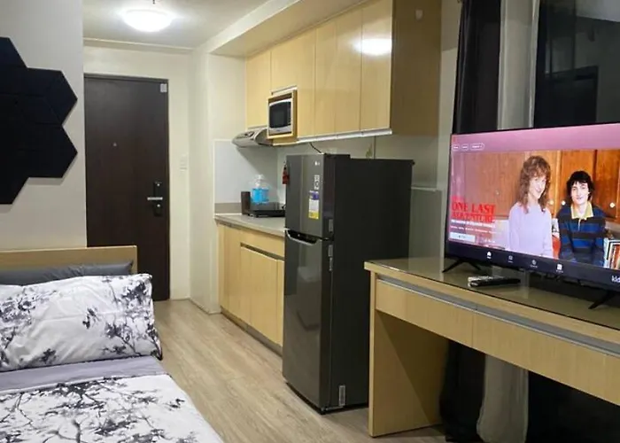 Studio Apartment Near It Park With Balcony