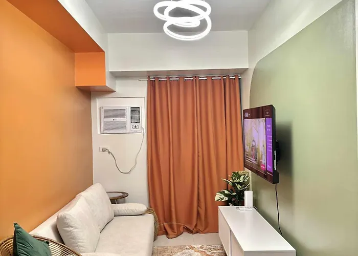 Nm 1Br Condo With Balcony At Horizons 101
