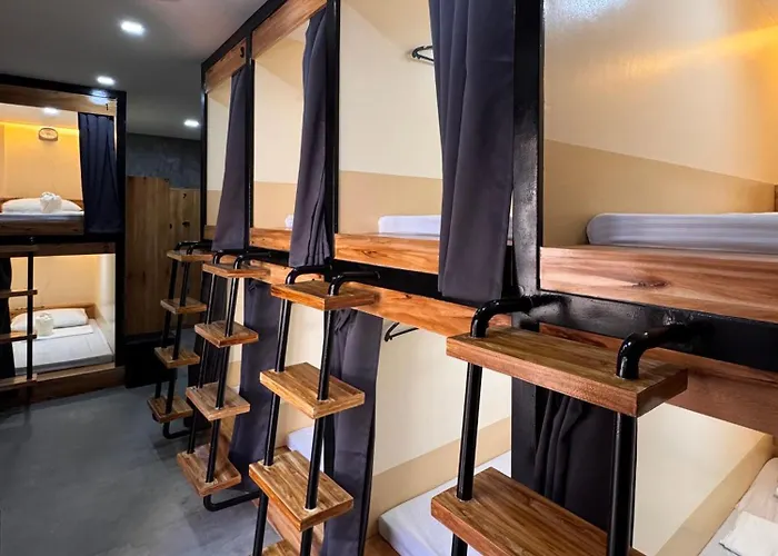 Kugii Hostel - Self Check-In Capsule Hostel Near Cebu Airport