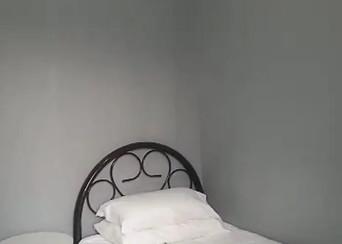 Casa Dwayne Room 102