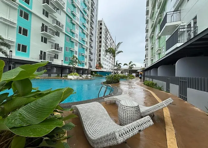 Clover88 Studio Room Is In The City But With A Seaview
