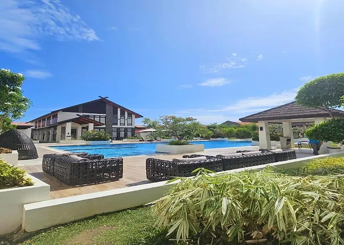 Ubec Vacation Home - Royal Oceancrest Mactan Cebu Condominium