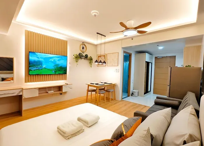 33P Taft East Gate Condo- Cozy Unit Pool & Gym