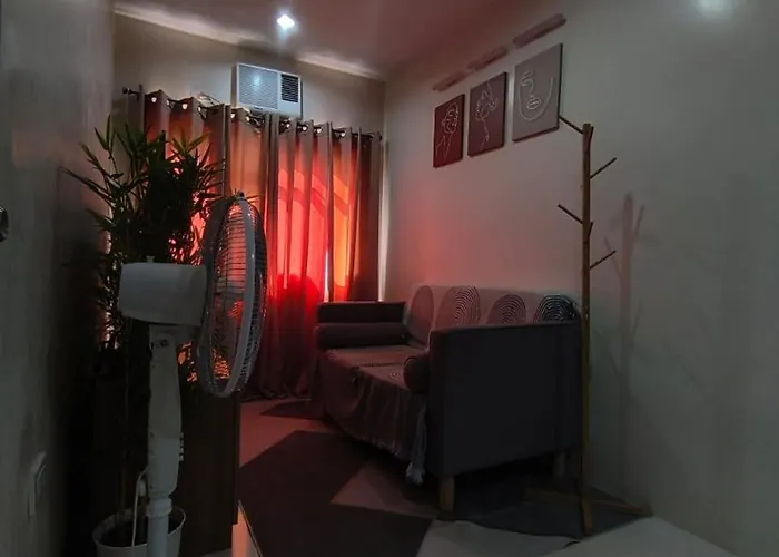 Midpoint Residences 1Br With Gym Near It Oakridge And Astra