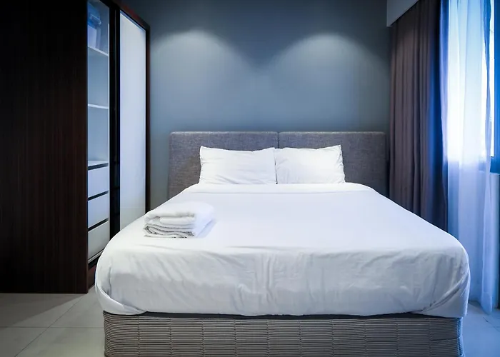 Top Floor Studio Non-Resort Unit Tambuli Tower D